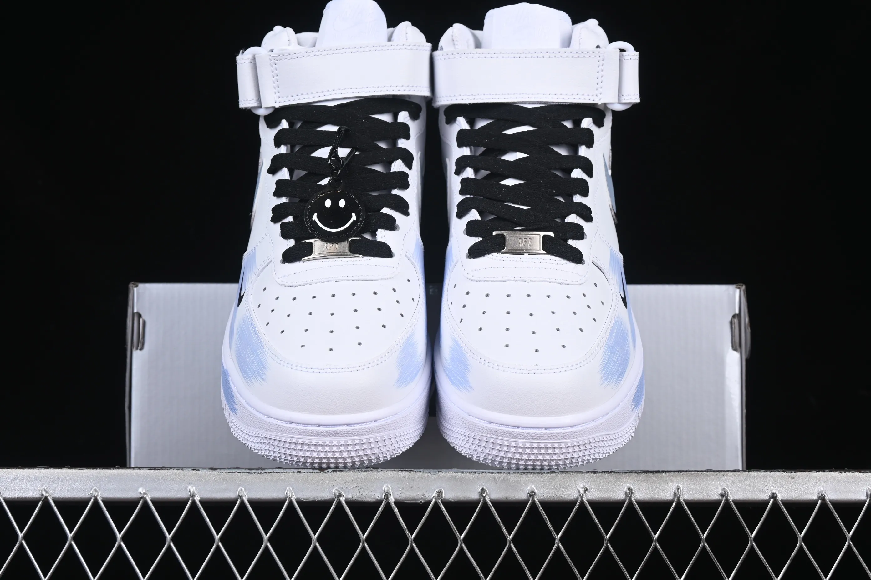 All Categories Nk Air Force 1 Air Force Series Nk Air Force 1 Mid Air Force Mid Nk Air Force 1'07 Mid Broken Hook Inkjet Painting Second Dimension Theme Air Force One Mid Casual Sneakers ZH0316-056